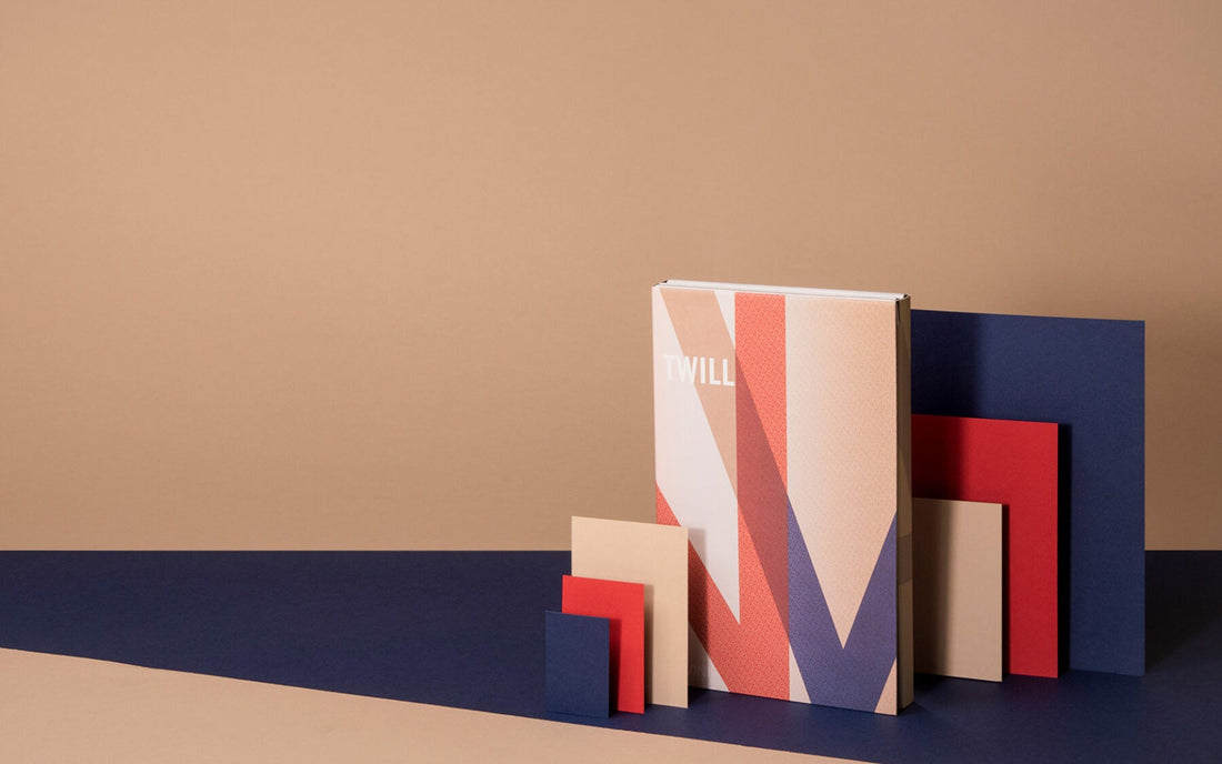 Papel Texturado Twill Favini: Feltromarcado com Design Linear