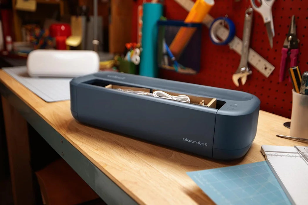 Cricut Maker 5 Essentials Bundle