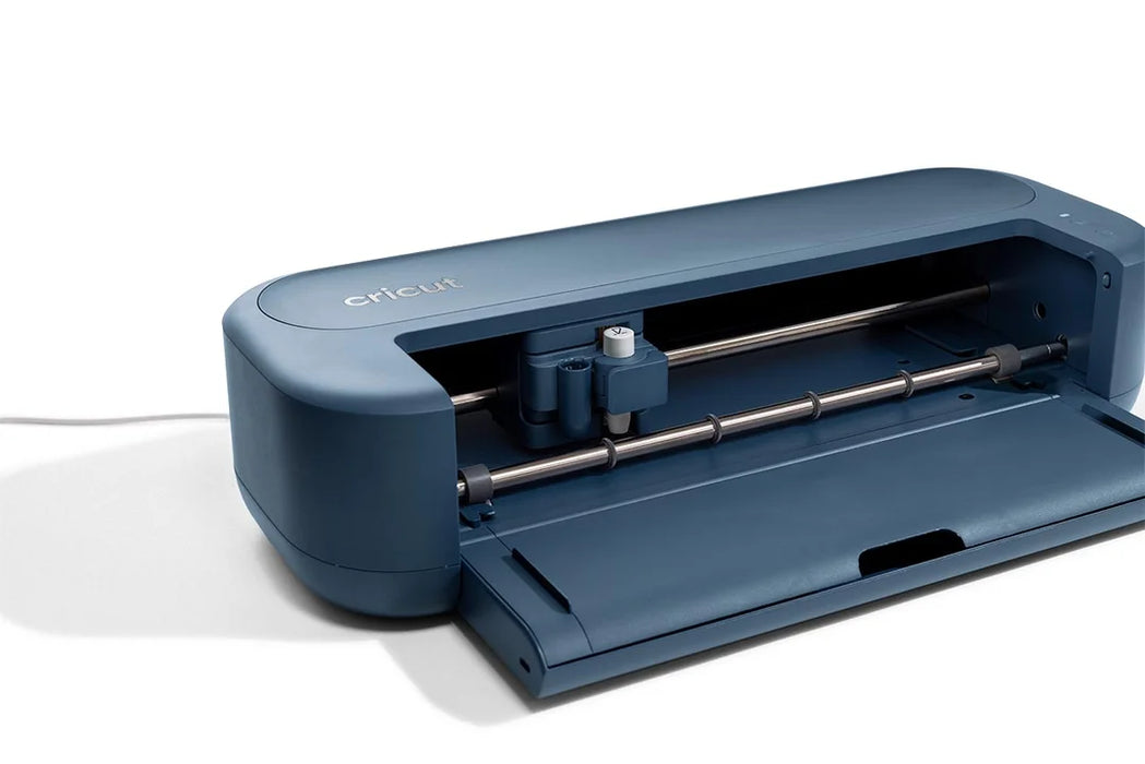 Cricut Maker 5 Essentials Bundle